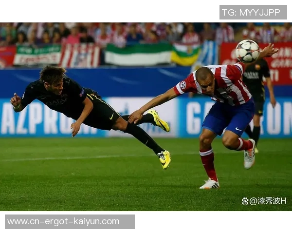 每体:弗里克与拉菲尼亚国家德比赛后宣布说话,安慰球员心情